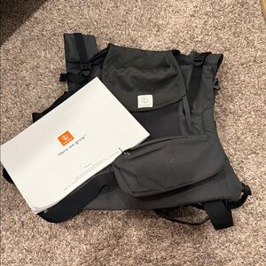 Stokke dark grey mesh carrier *BRAND NEW*